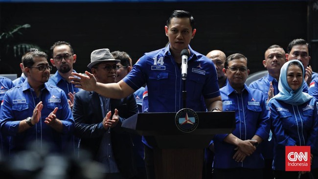 Ketua Umum Partai Demokrat Agus Harimurti Yudhoyono (AHY) mendukung pasangan Ahmad Riza Patria-Marshel Widianto di Pilkada Tangerang Selatan 2024.