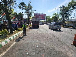 Beredar Video Laka Truk, Angkot dan Motor di Pati, Begini Kata Polisi