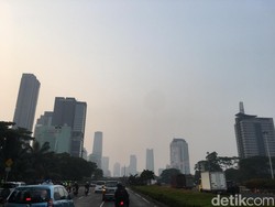 Dokter Wanti-wanti Risiko PPOK saat Polusi Udara DKI-Tangerang Ugal-ugalan