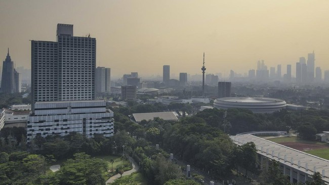 Presiden Jokowi menegaskan akan menutup pabrik yang melakukan pencemaran udara di Jakarta dan tak patuh terhadap aturan.