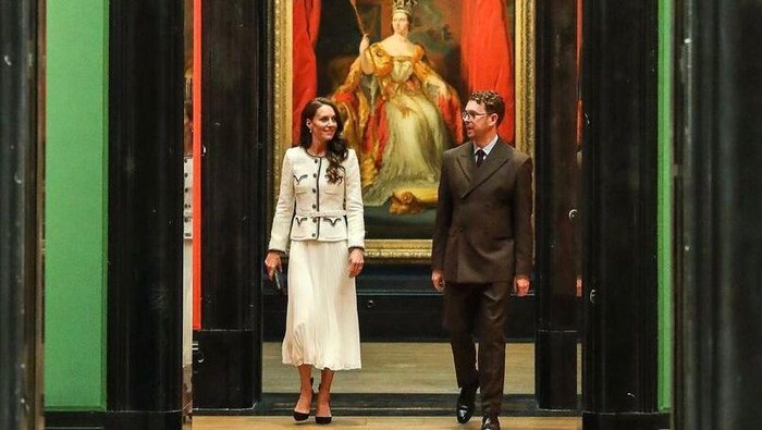 Tampil anggun dengan blazer ala Kate Middleton/ Foto: Instagram/ princeandprincessofwales