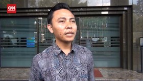 VIDEO: Warga Banyuwangi Datangi MK Tolak Batas Usia Cawapres