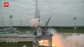 VIDEO: Rusia Kirim Luna-25 Cari Endapan Air di Kutub Selatan Bulan