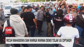 VIDEO: Tolak UU Cipta Kerja Mahasiswa dan Warga Nyaris Adu Jotos