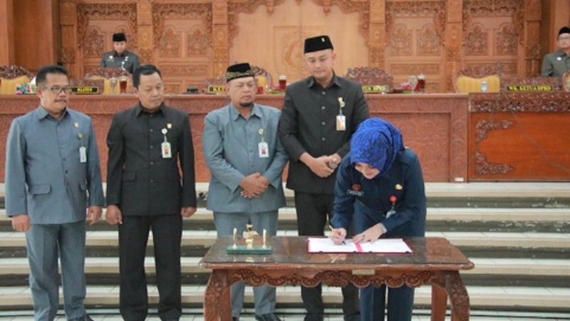 Pemkab-DPRD Kabupaten Klaten Teken Nota Kesepakatan KUA-PPAS APBD 2024