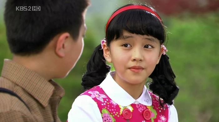Gadis cantik yang lahir pada 4 Juni 1999 ini juga pernah mengambil bagian dalam drama populer berjudul King of Baking, Kim Takgu (2010). Namanya pun semakin melejit sejak membintangi drama ini./ Foto: Courtesy of KBS