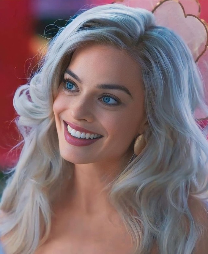 Transformasi Margot Robbie sebagai Barbie