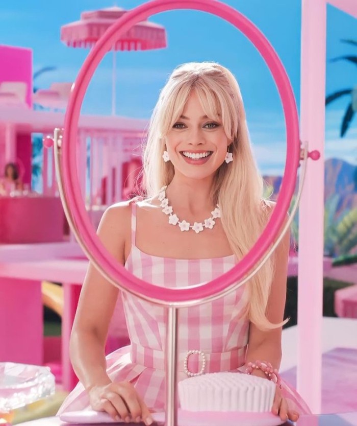Transformasi Margot Robbie sebagai Barbie