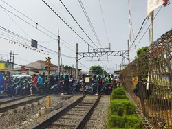 Miris! Sepeda Motor Paling Banyak Terlibat Kecelakaan di Perlintasan Kereta Api