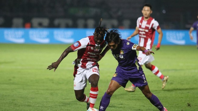 Persis Solo berhasil mengalahkan PSM Makassar 1-0 pada pekan ke-27 Liga 1 di Stadion Manahan, Solo, Senin (4/3) malam WIB.