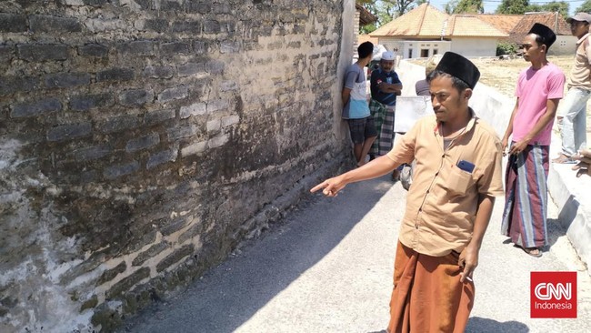 Pemkab Sumenep mendatangkan tim ahli geologi dari Malang untuk meneliti dentuman misterius yang membuat panik sejumlah warga.