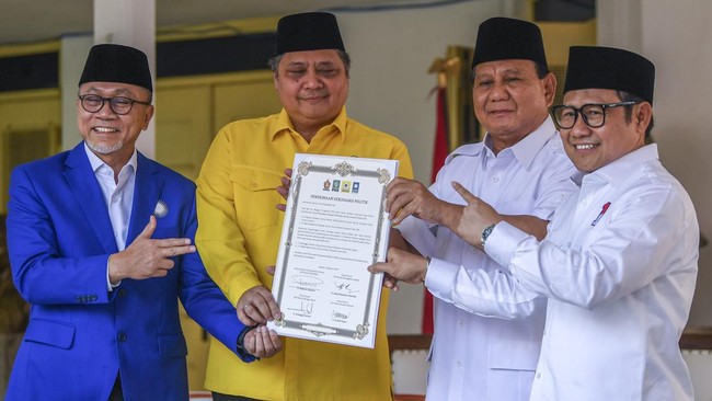 Airlangga Hartarto menyebut Cak Imin belum berpamitan dari Koalisi Indonesia Maju sebelum merapat ke Anies Baswedan.