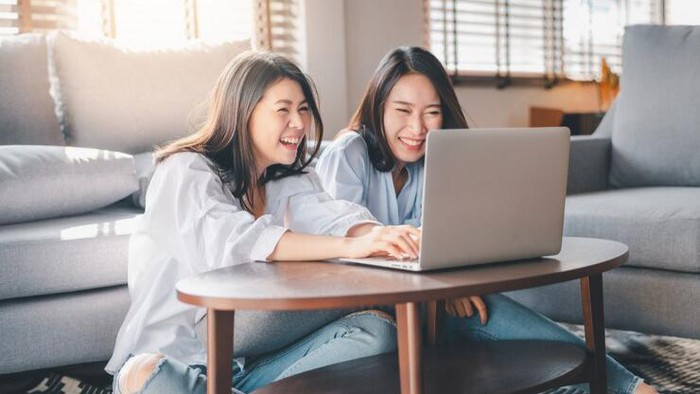 Ragam bahasa tubuh yang bisa bantu pancarkan karisma seseorang