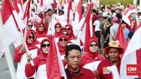 FOTO: Parade Gebyar Merah Putih di CFD Bundaran HI