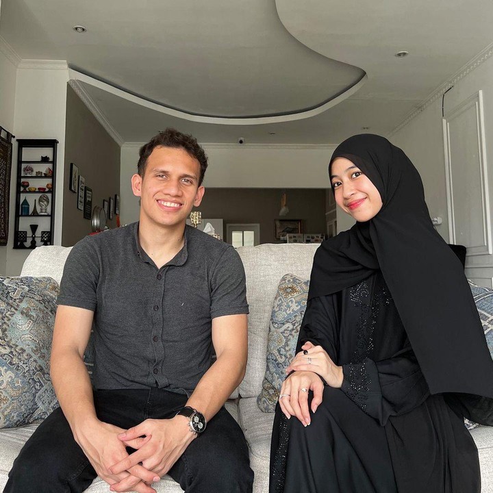 <p>Kabar kedekatan Adiba dengan Egy langsung disambut bahagia oleh netizen. Banyak dari mereka yang mendoakan agar rencana pernikahan mereka berjalan lancar, Bunda. "Langgeng sllu sampe halal aamiin," kata akun @abdulrahamanabdu******* (Foto: Instagram @adiba.knza)</p>