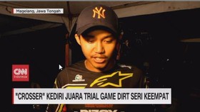 VIDEO: Crosser