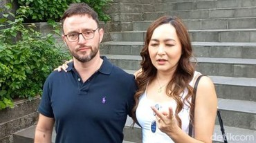 Dimintai Foto Saat di Bandara, Ethan Alarmk Tak Tahu Dewi Rezer Seleb