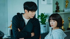 Sinopsis Behind Your Touch, Cenayang Bantu Pecahkan Kasus Pembunuhan