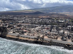 Potret Mengerikan Kebakaran Hutan Hawaii dari Antariksa