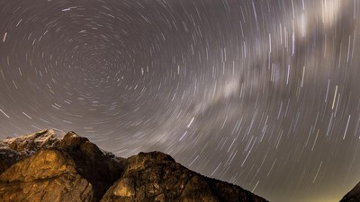 Hujan Meteor Puppid Velid Segera Hiasi Langit Malam Selama 15 Hari 