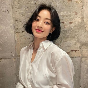 Cerita Jihyo TWICE Keluar dari SM untuk Gabung JYP Entertainment