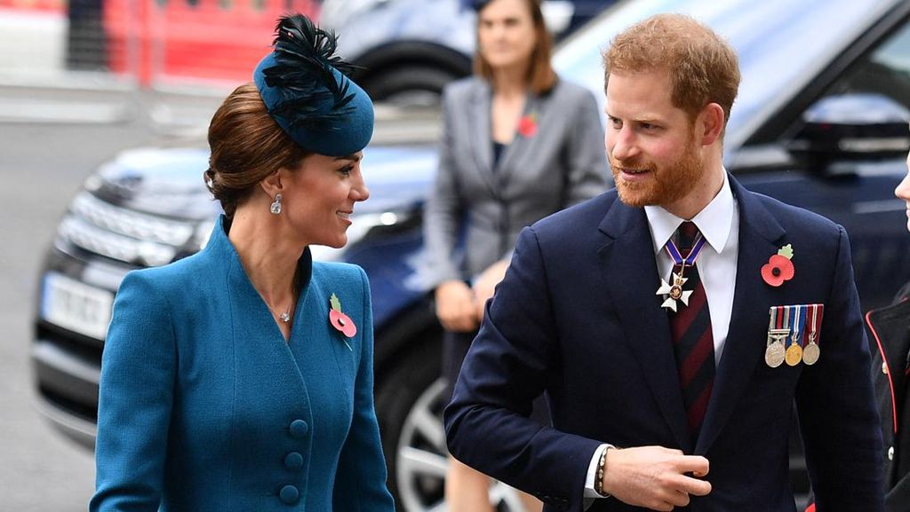 Kate Middleton Lebih Cuek dari William saat Harry Mundur dari Kerajaan