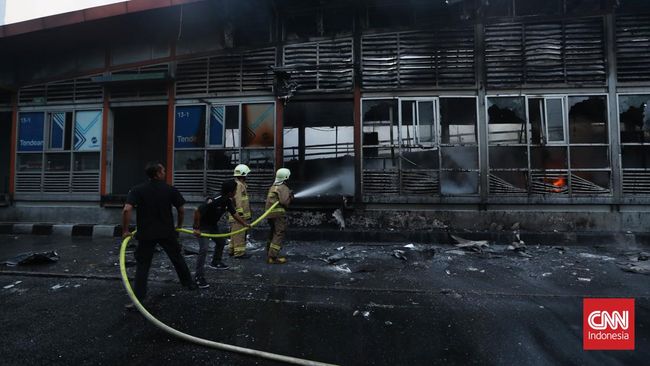 Titik Halte Sementara Trasjakarta Usai Halte Tendean Kebakaran