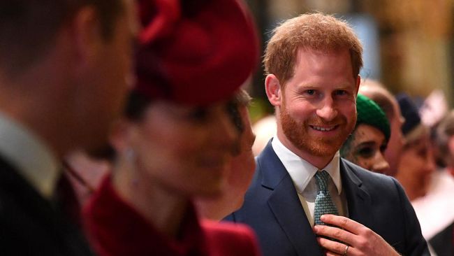 Pangeran Harry selesaikan tuntutan terhadap Surat Kabar Mirror Group (MGN), hampir dua bulan usai hakim Inggris memutusnya telah menjadi korban peretasan.