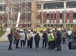 Ditemani Menteri PUPR-Menlu, Jokowi Tinjau Renovasi JCC Jelang KTT ASEAN