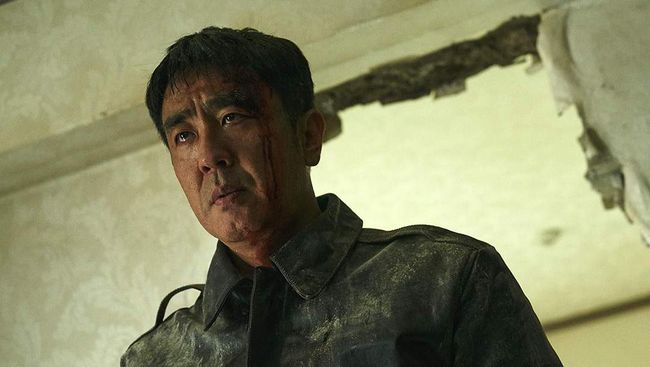 Moving dilaporkan berhasil mencatatkan rekor sebagai serial orisinal Korea yang paling banyak ditonton di layanan streaming Disney+Hotstar secara global.