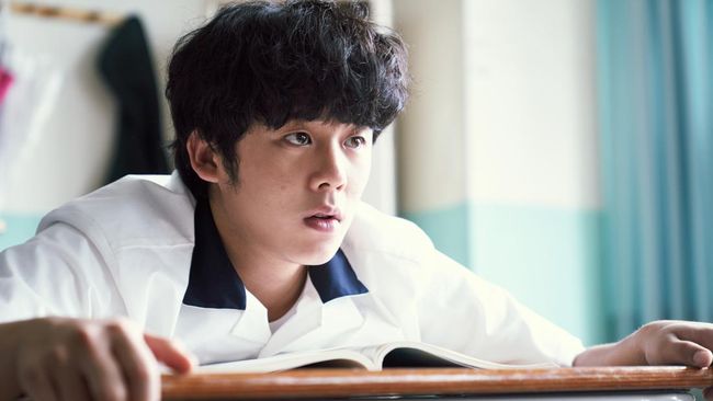 Berikut daftar lengkap nominasi Blue Dragon Series Awards 2024 yang didominasi serial Moving dengan tujuh nominasi.