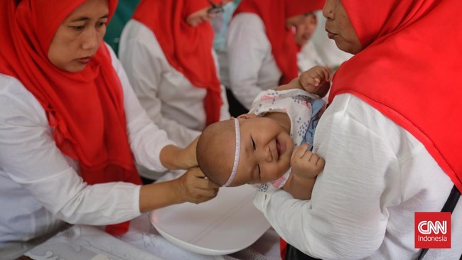 Pemerintah mencanangkan vaksin rotavirus gratis di Puskesmas dan faskes lain. Rotavirus adalah virus penyebab diare yang paling sering dialami bayi dan anak.