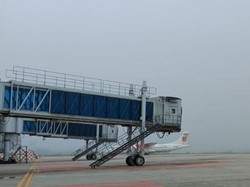 Langit Pekanbaru Diselimuti Kabut, Penerbangan Sempat Terganggu