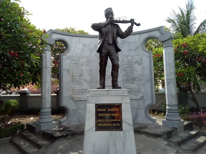 Monumen W.R. Supratman