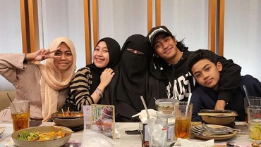 img-title Sempat Dikomentari, Ini Respons Abidzar Jadi Wali Nikah Adiba Khanza & Egy