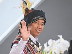 Jokowi: Pertumbuhan Konsisten di Atas 5%, Kemiskinan-Pengangguran Turun