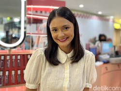 Amanda Rawless Beri 4 Tips Perawatan Bibir Sehari-hari Agar Plumpy dan Sehat