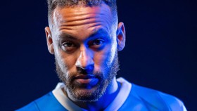 Langkah Aneh Neymar: Pilih Uang Dibanding Peluang Ballon d'Or
