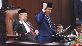 Firli Bahuri Diberhentikan Jokowi, Nawawi Jadi Ketua KPK Sementara