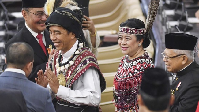 Presiden Ketujuh RI Jokowi dan Ketua DPR Puan Maharani akan menghadiri agenda parade senja di acara retreat kepala daerah di Akademi Militer, Magelang, sore ini
