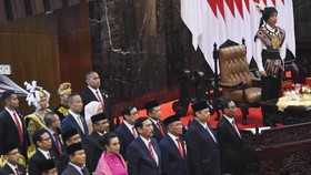 Bamsoet Singgung Penyelesaian KKB dan Isu Papua di Hadapan Jokowi