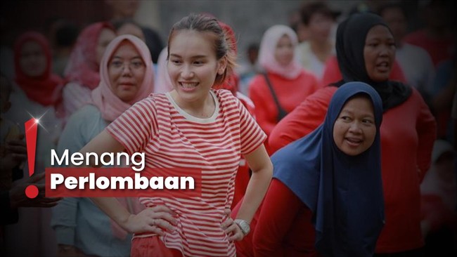 Heboh Rayakan 17an, Ayu Ting Ting Keliling Kampung-Lomba Bareng Warga