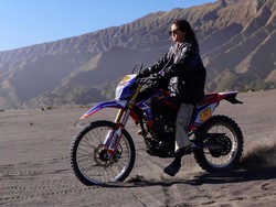 Lirik Jadi Kekasihku Saja - Keisya Levronka