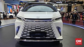 Karakter Pembeli Mobil Miliaran Lexus: Loyalis dan Rela Antre 2 Tahun