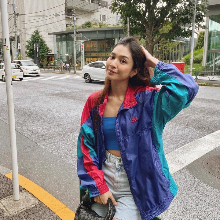 <p>Mikha Tambayong tengah menikmati perannya sebagai istri sejak menikah dengan Deva Mahenra pada 28 Januari 2023. (Foto: Instagram @miktambayong)</p>