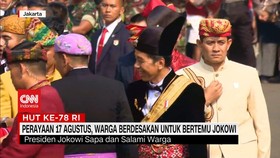 VIDEO: Perayaan 17 Agustus, Warga Berdesakan Untuk Bertemu Jokowi