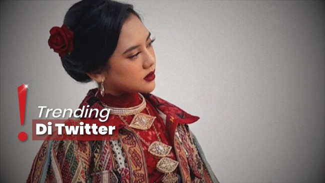 Aksi Ziva Magnolya Nyanyikan 'Zamrud Khatulistiwa' HUT RI ke-78 di Istana