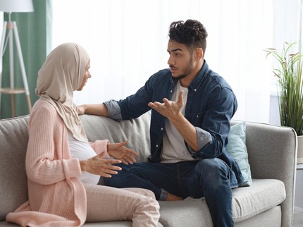 Hiks! Aku dan Suami Terpaksa LDM Lagi Gara-gara Anak Kecanduan Gadget