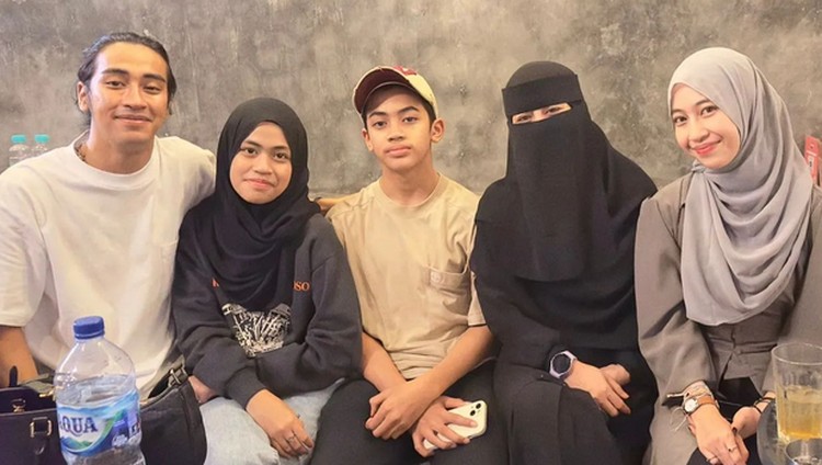 Adiba Khanza Adiba Khanza
