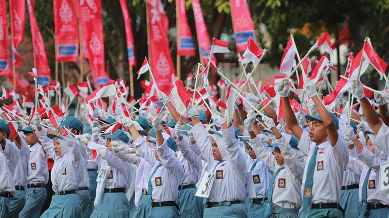 Ratusan Siswa Ikuti Aubade Peringatan HUT Ke 78 Republik Indonesia